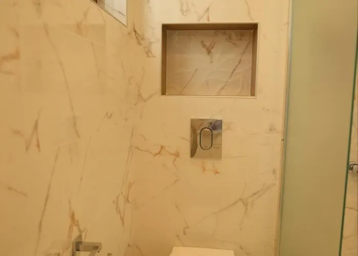 за гости симона