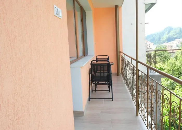 за гости симона Apartment Smoljan